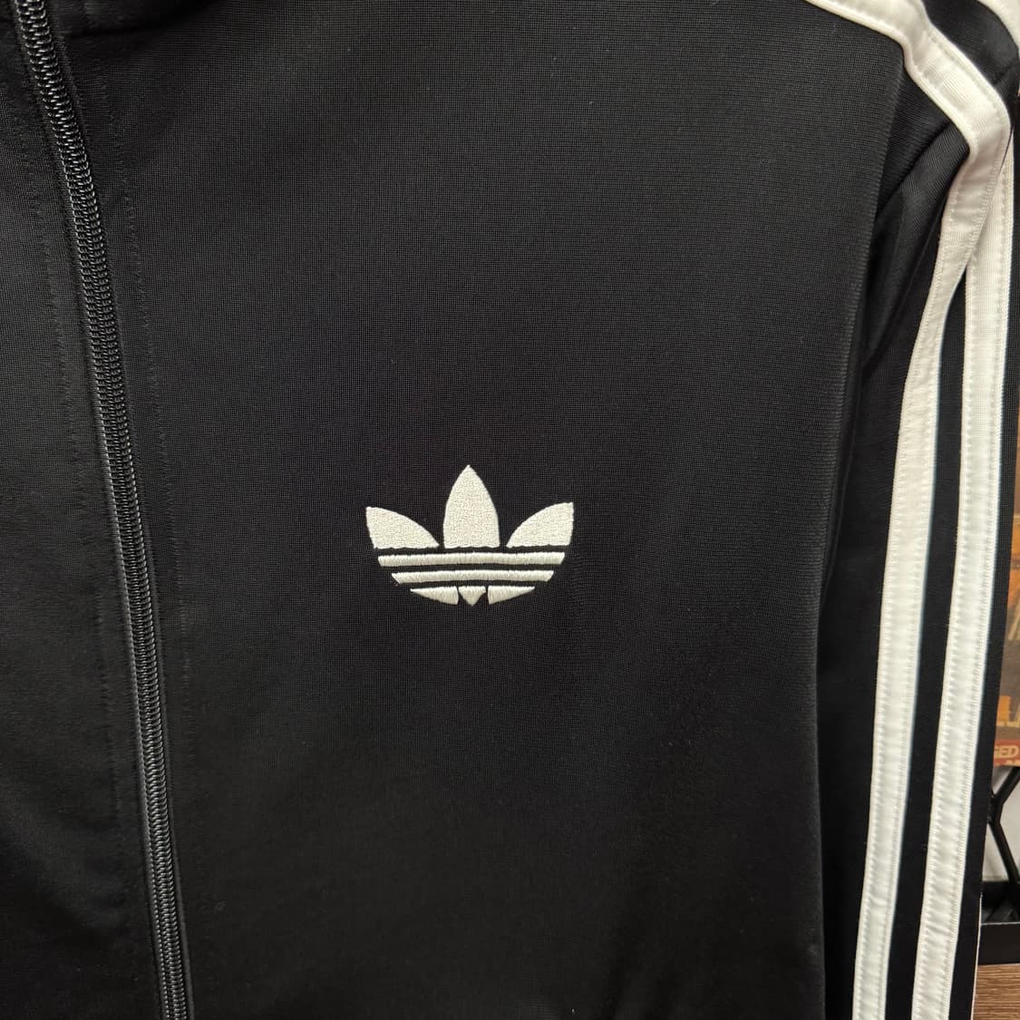 아디다스 오리지널 파이어버드 트랙자켓 전면 로고 포인트 블랙 화이트 상품이미지5