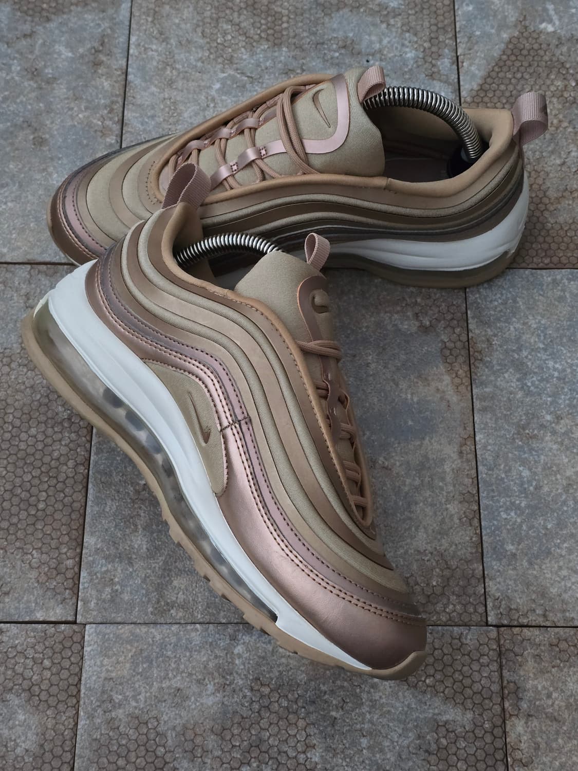 (230)나이키 에어맥스 97 울트라 17 메탈릭 브론즈 상품이미지4