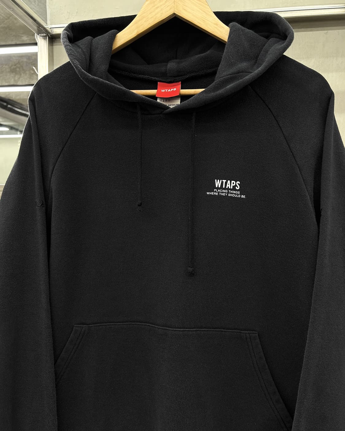 더블탭스 OG 백로고 스웻 후디 블랙 상품이미지4