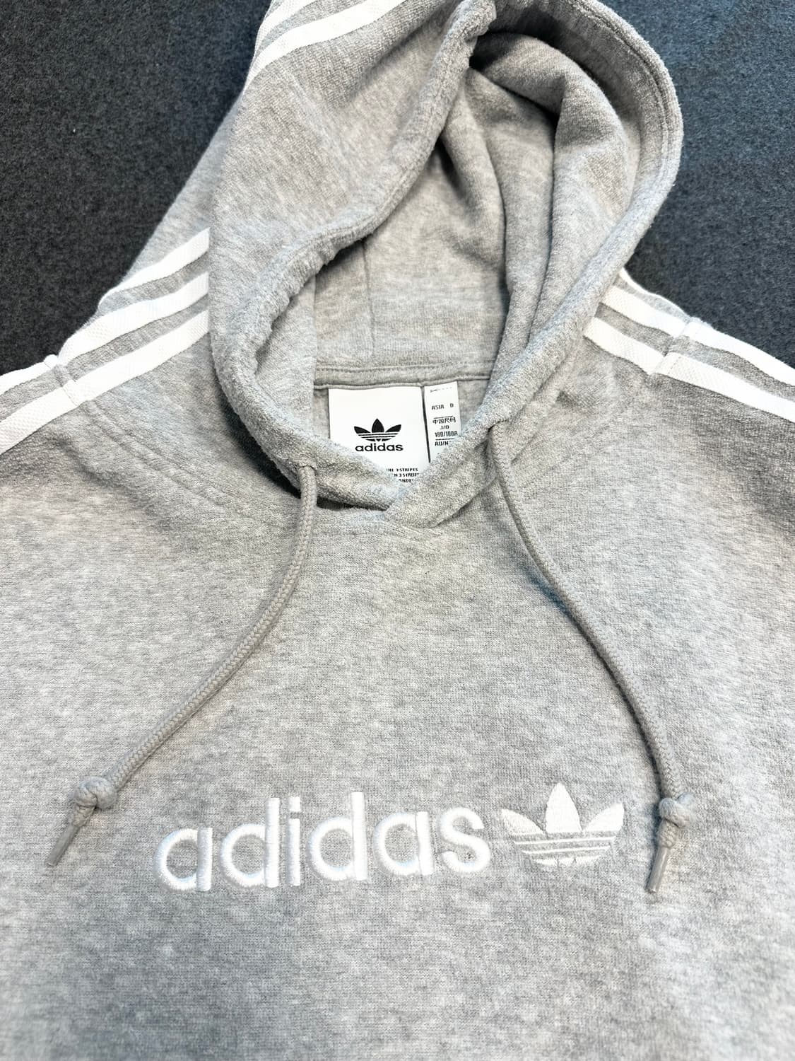 아디다스 플리스 후드티 상품이미지2