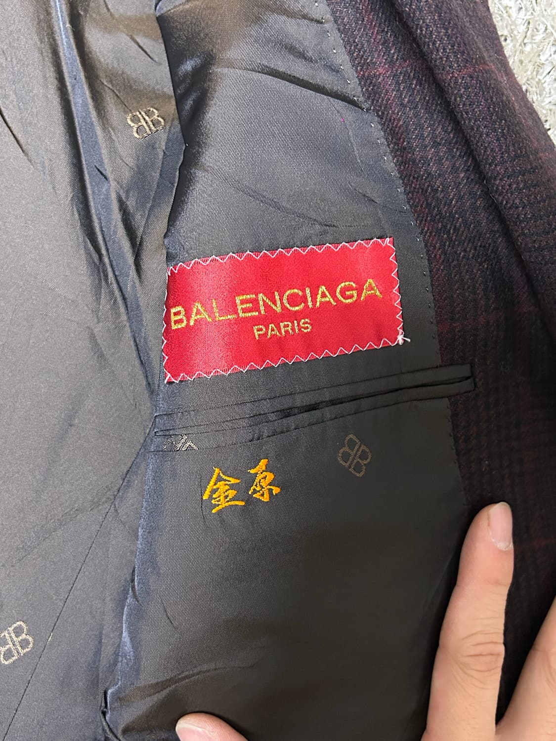 일제 발렌시아가 캐시미어 체크 블레이저 사이즈 105 상품이미지3