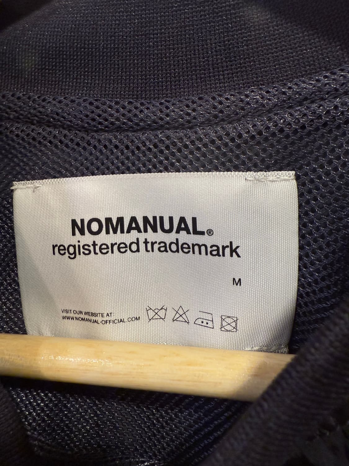 노매뉴얼 블랙 나일론 웜업 상품이미지2