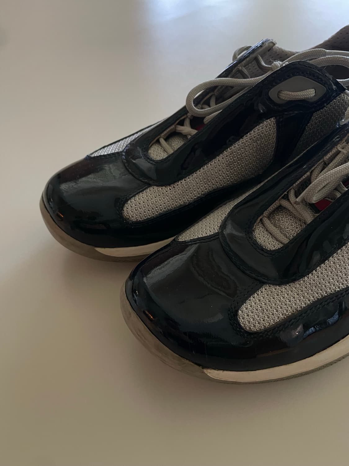 프라다 OG 아메리카컵 유광 네이비 상품이미지5