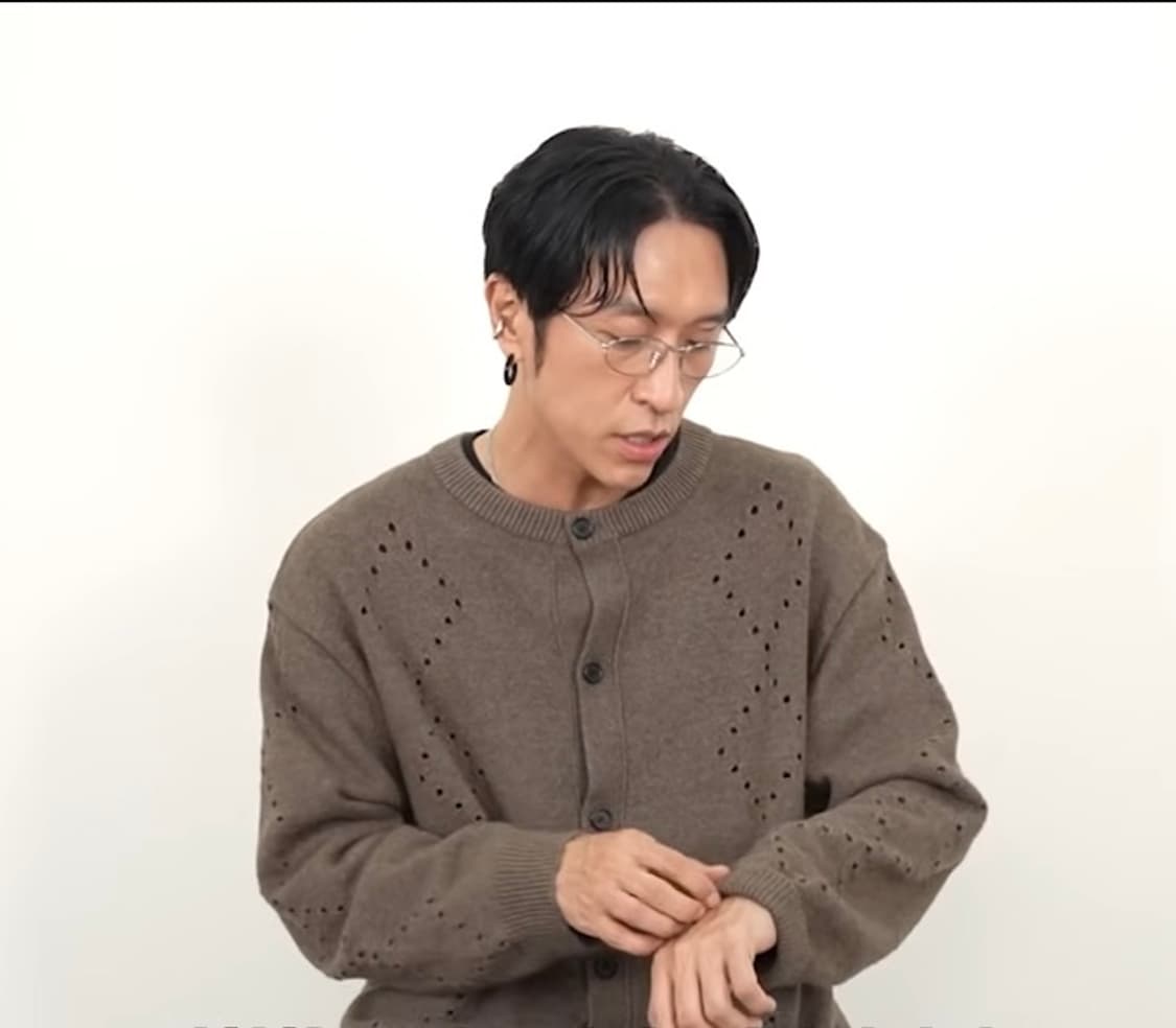 유스 24fw 아가일패턴 펀칭 가디건 (브라운)L사이즈 상품이미지2