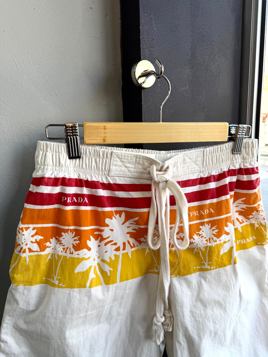 50/ 프라다 스포츠 레드탭 쇼츠팬츠 상품이미지3