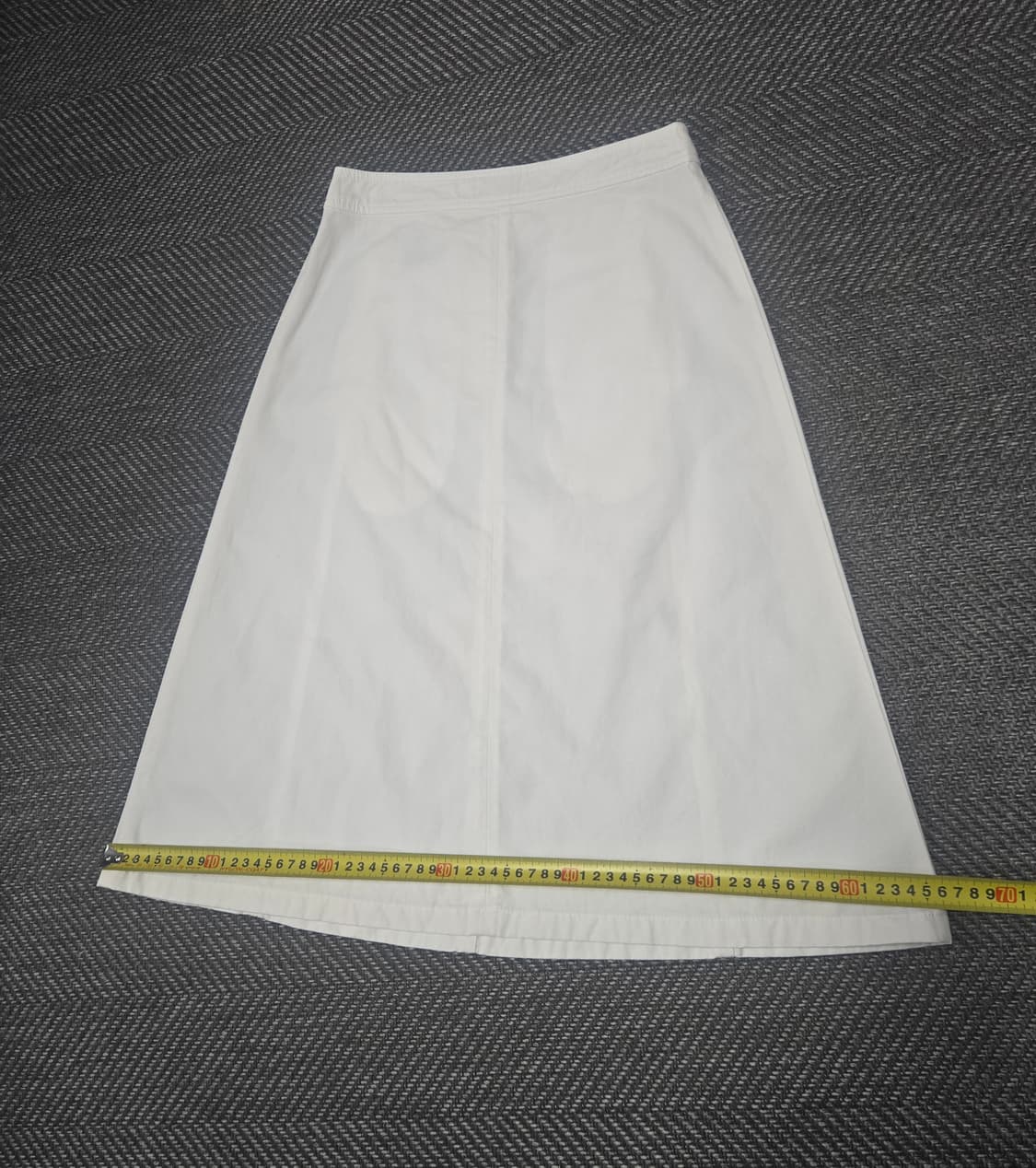 더바넷 화이트 금장 버튼 A라인 스커트 상품이미지6