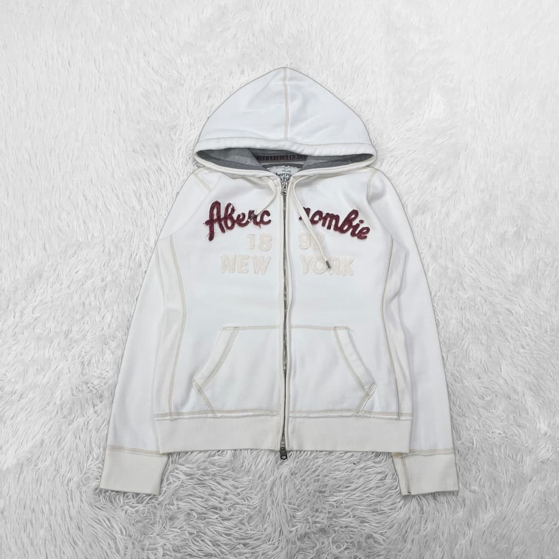 아베크롬비 스펠 로고 후드집업 화이트 상품이미지2