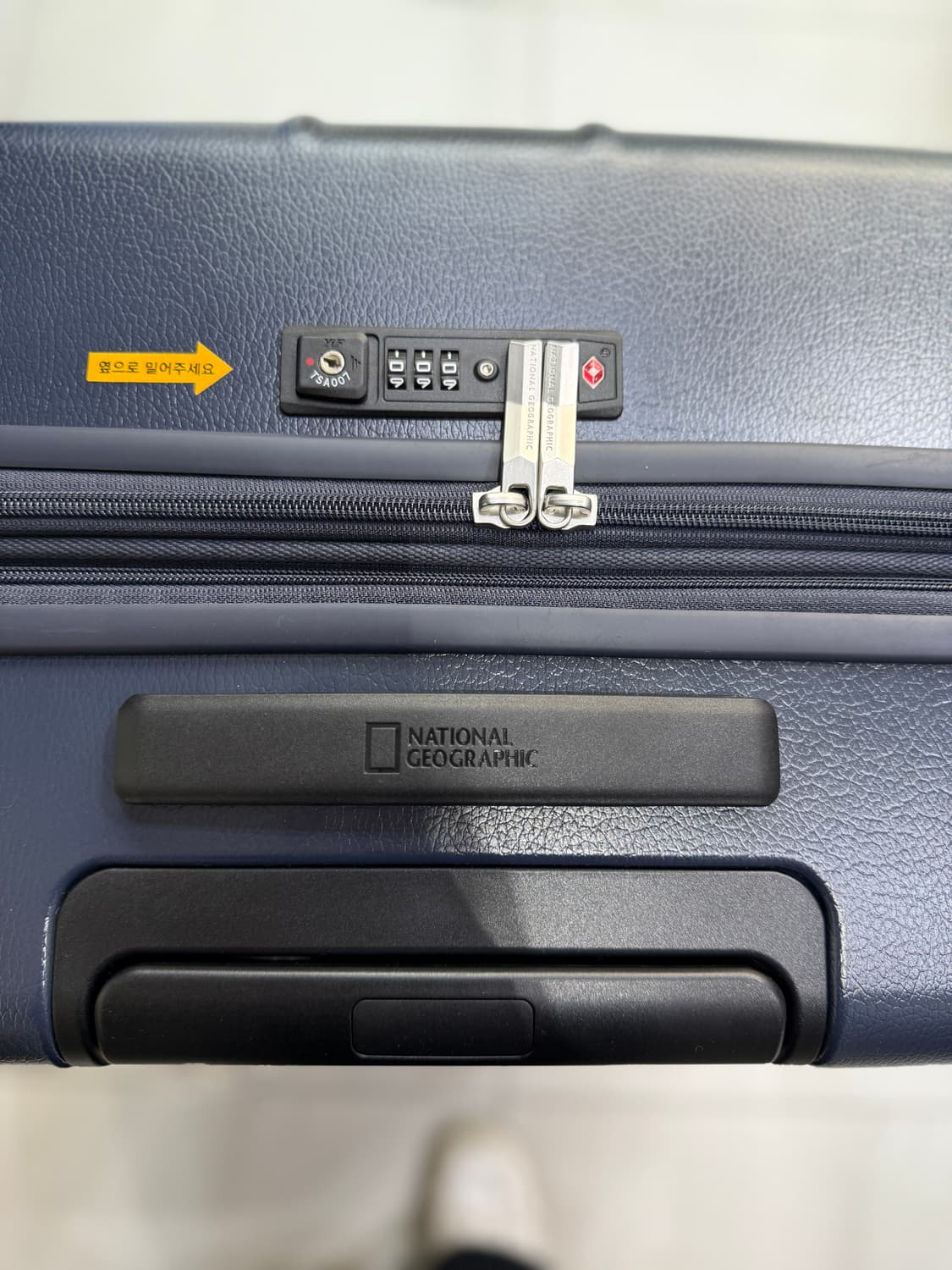 내셔널 지오그래픽 새 캐리어 28 상품이미지2