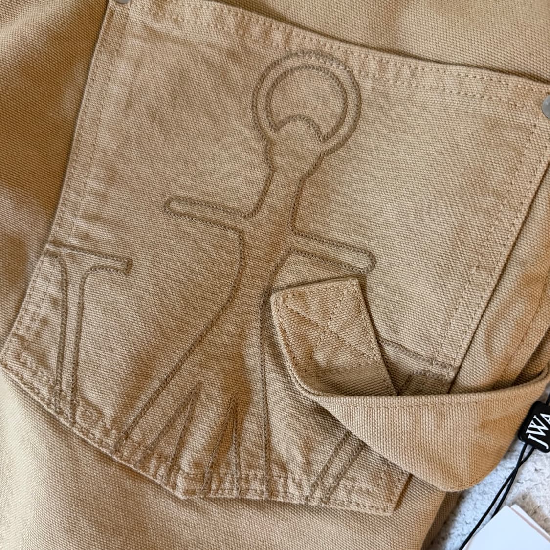 [30] JW앤더슨 트위스티드 워크 코튼 팬츠 베이지 상품이미지2