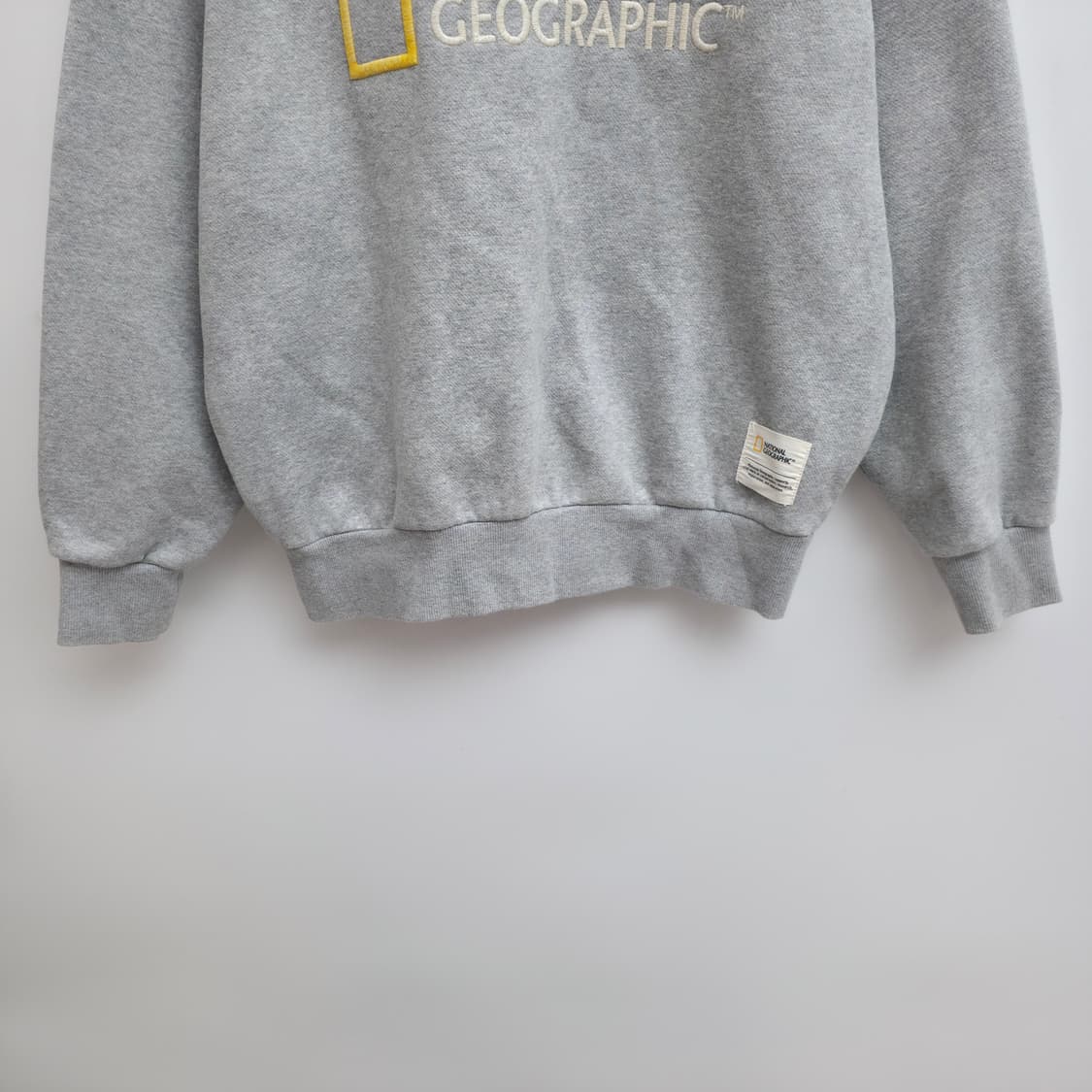 [S] 내셔널지오그래픽 맨투맨 그레이 상품이미지3