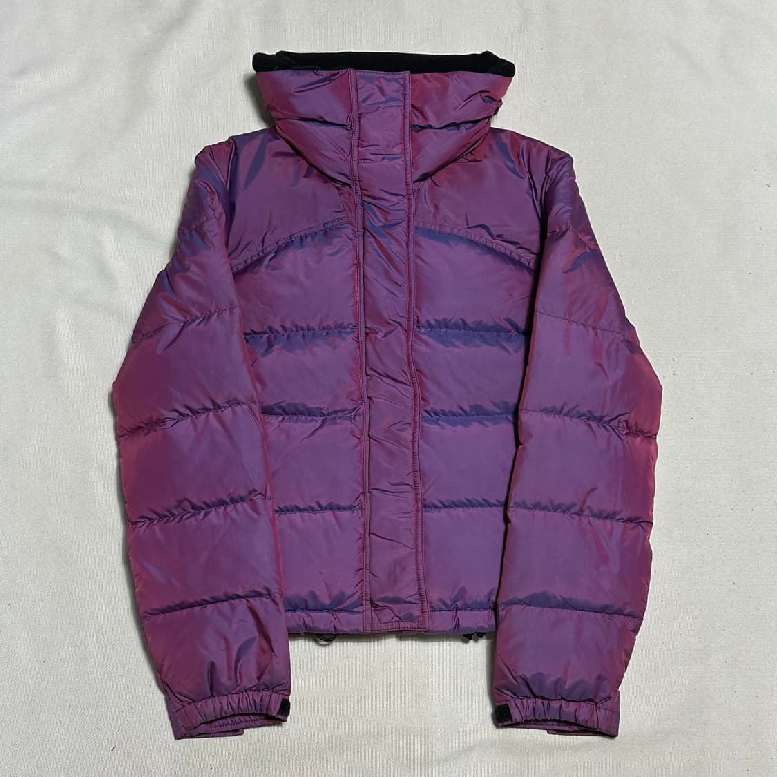 S 버버리 여성용 퍼플 유광 패딩 상품이미지2
