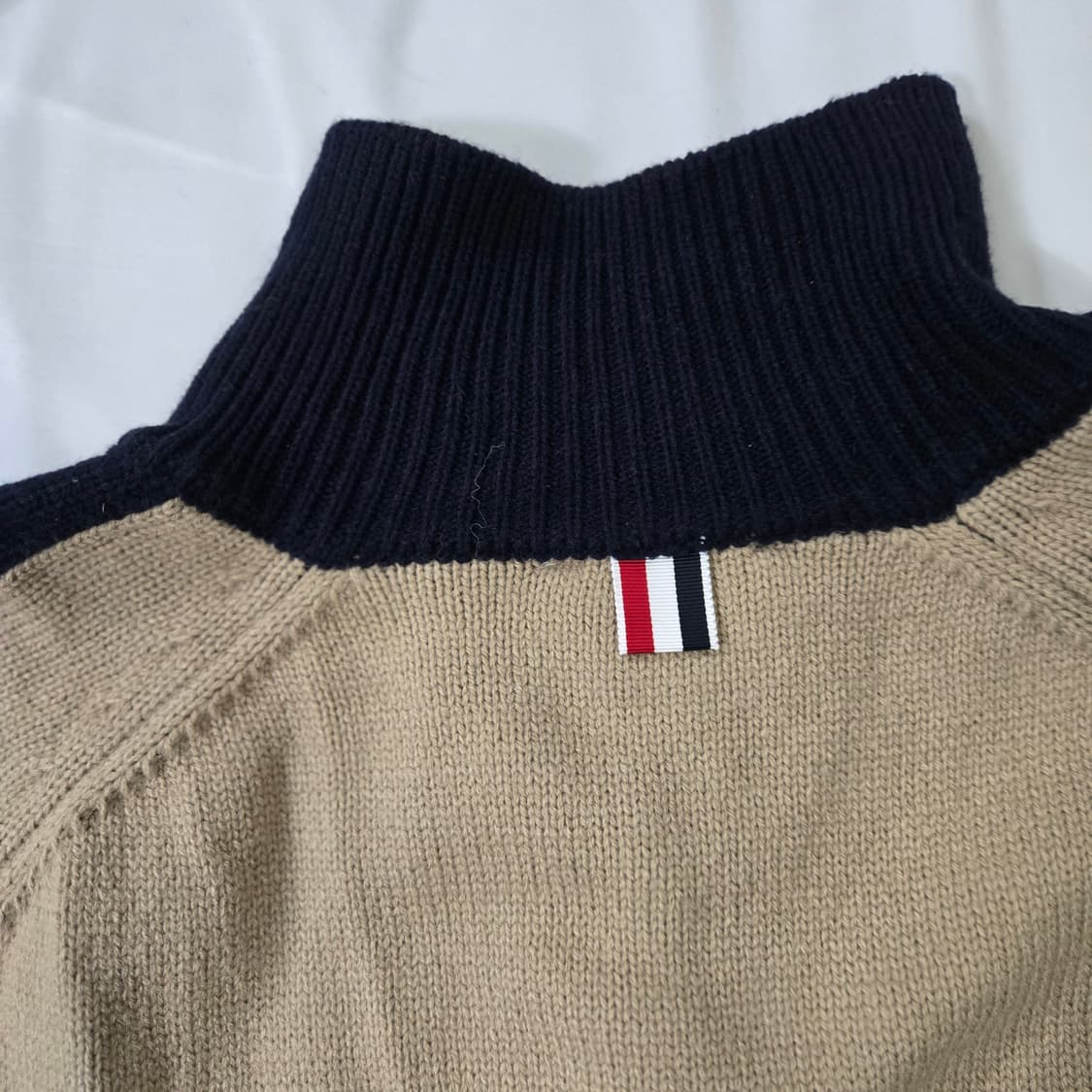 톰브라운 니트 3사이즈 상품이미지4