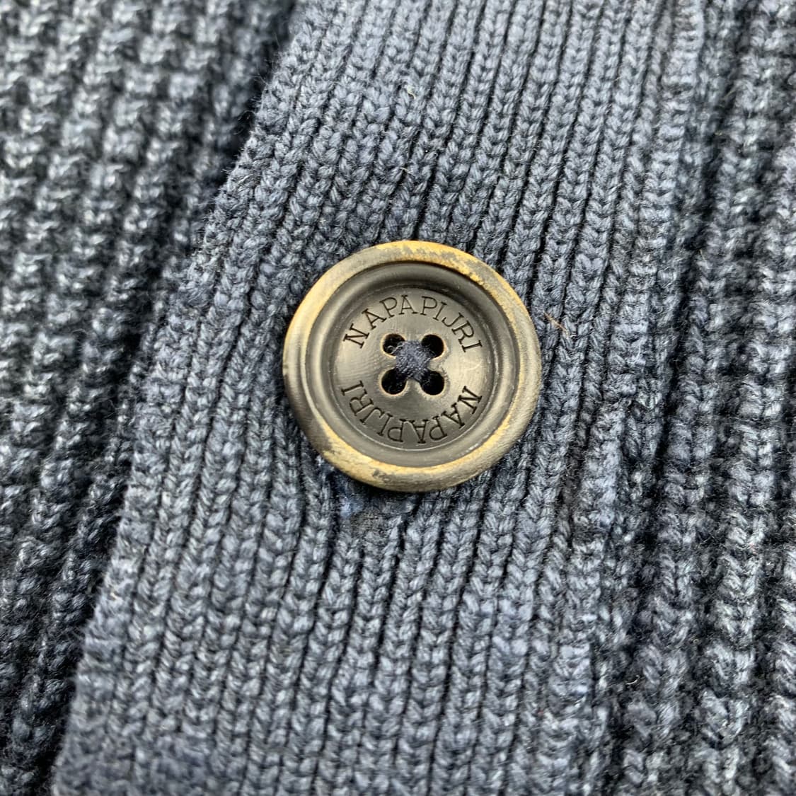 나파피리 원포켓 니트 가디건 네이비 상품이미지4