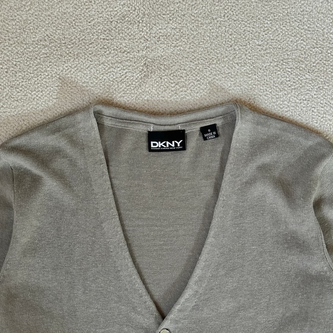 DKNY 브이넥 가디건 상품이미지5