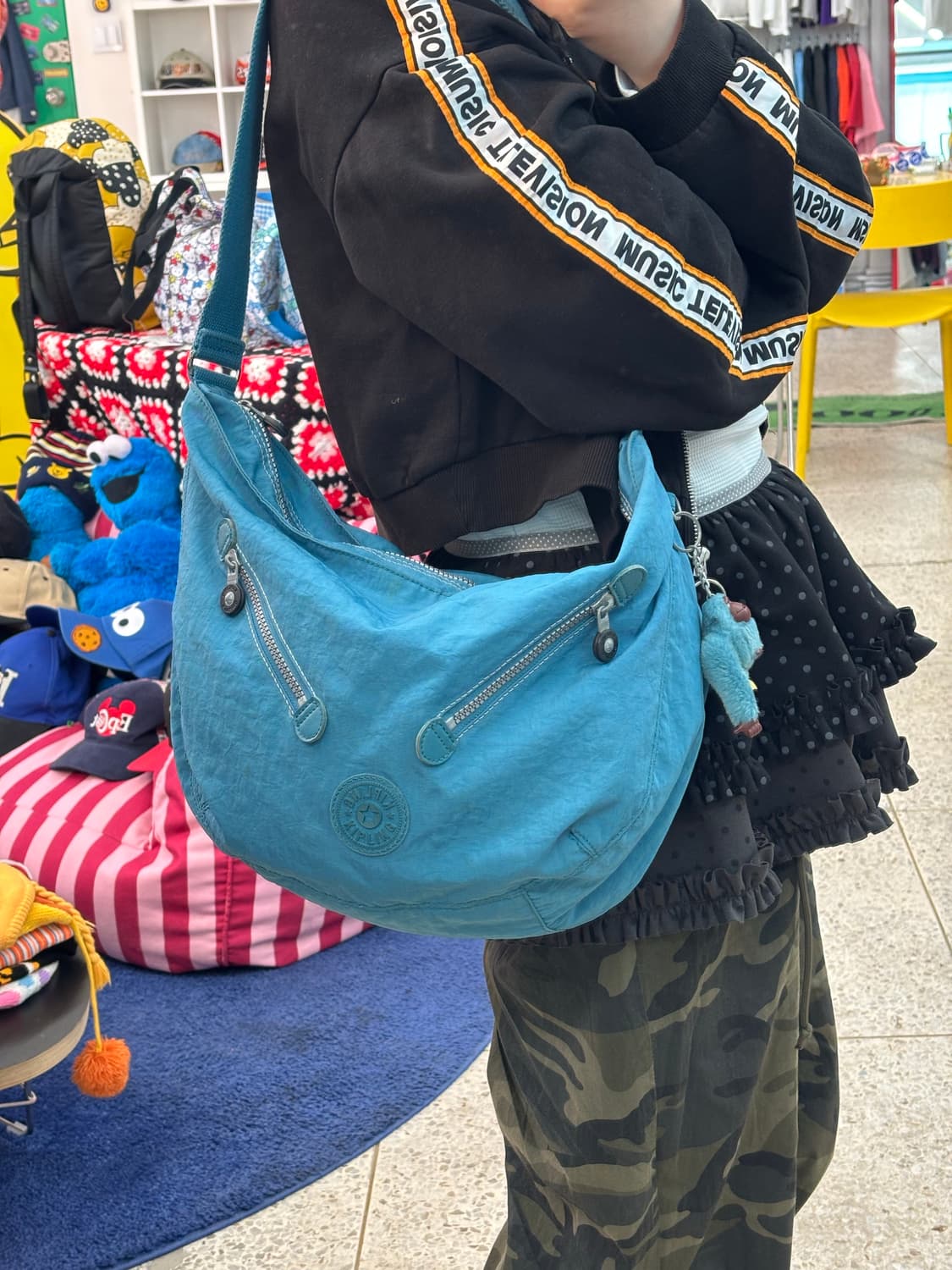 Vintage Kipling Half Circle Bag 상품이미지10