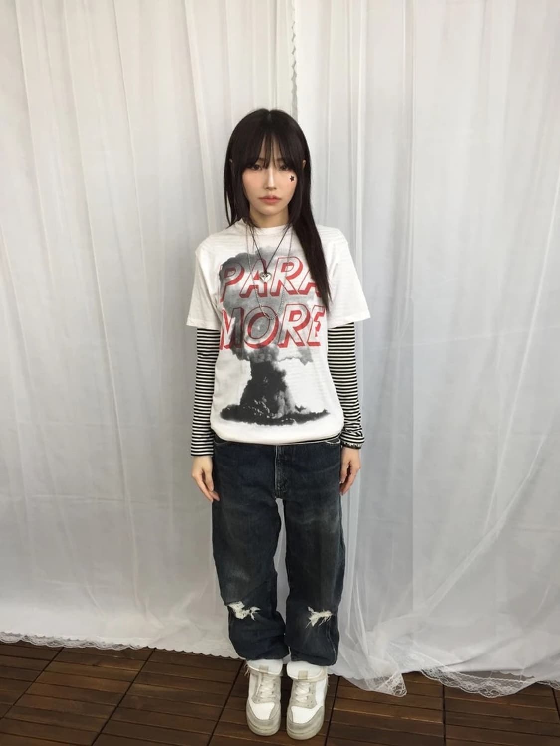 Paramore Graphic Band Tee 상품이미지1