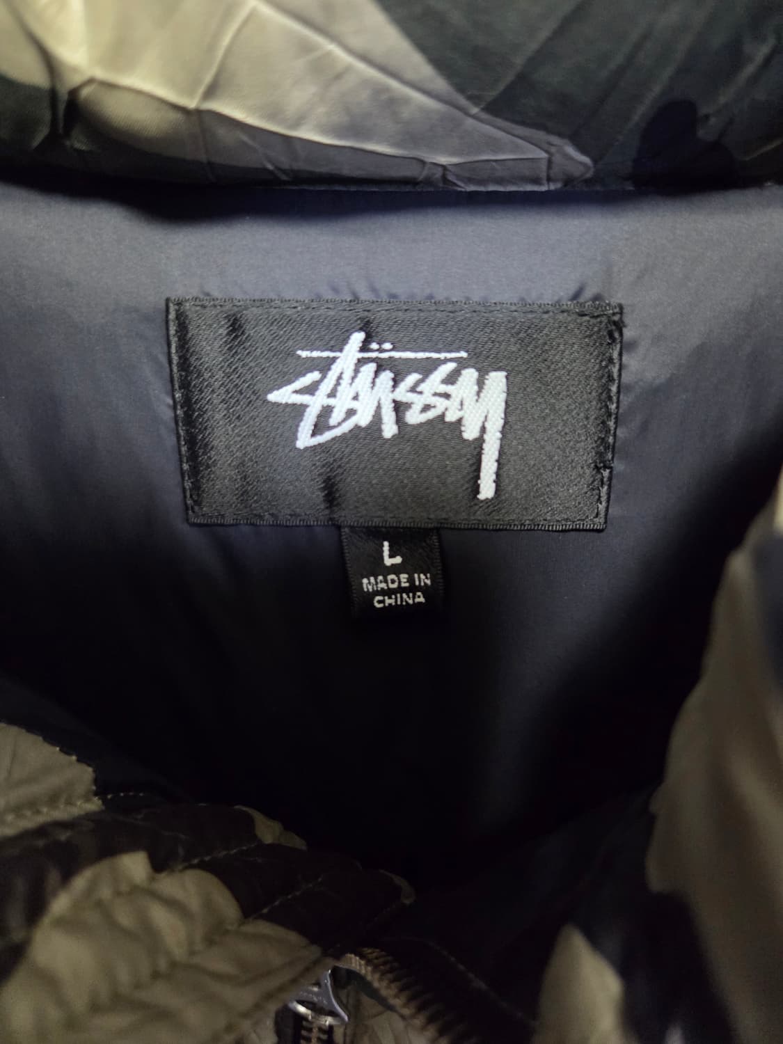 스투시 링클 나일론 다운 푸퍼 우드랜드 카모 L 사이즈 상품이미지3