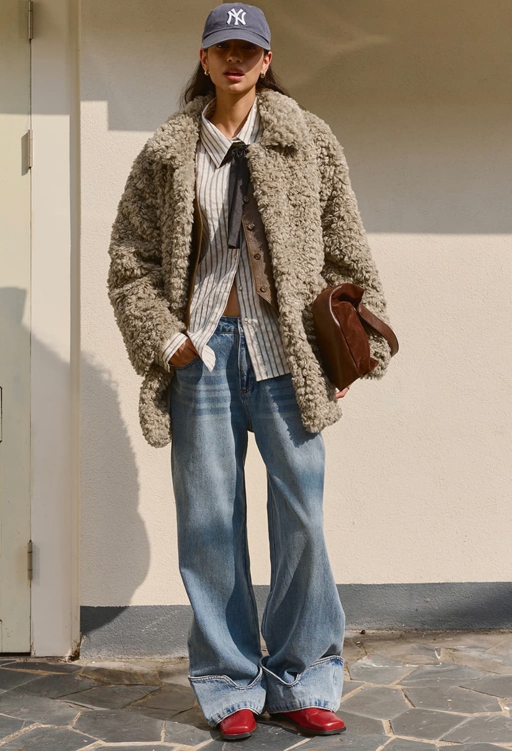 비터셀즈 컬리 카라 퍼 자켓-베이지 상품이미지2