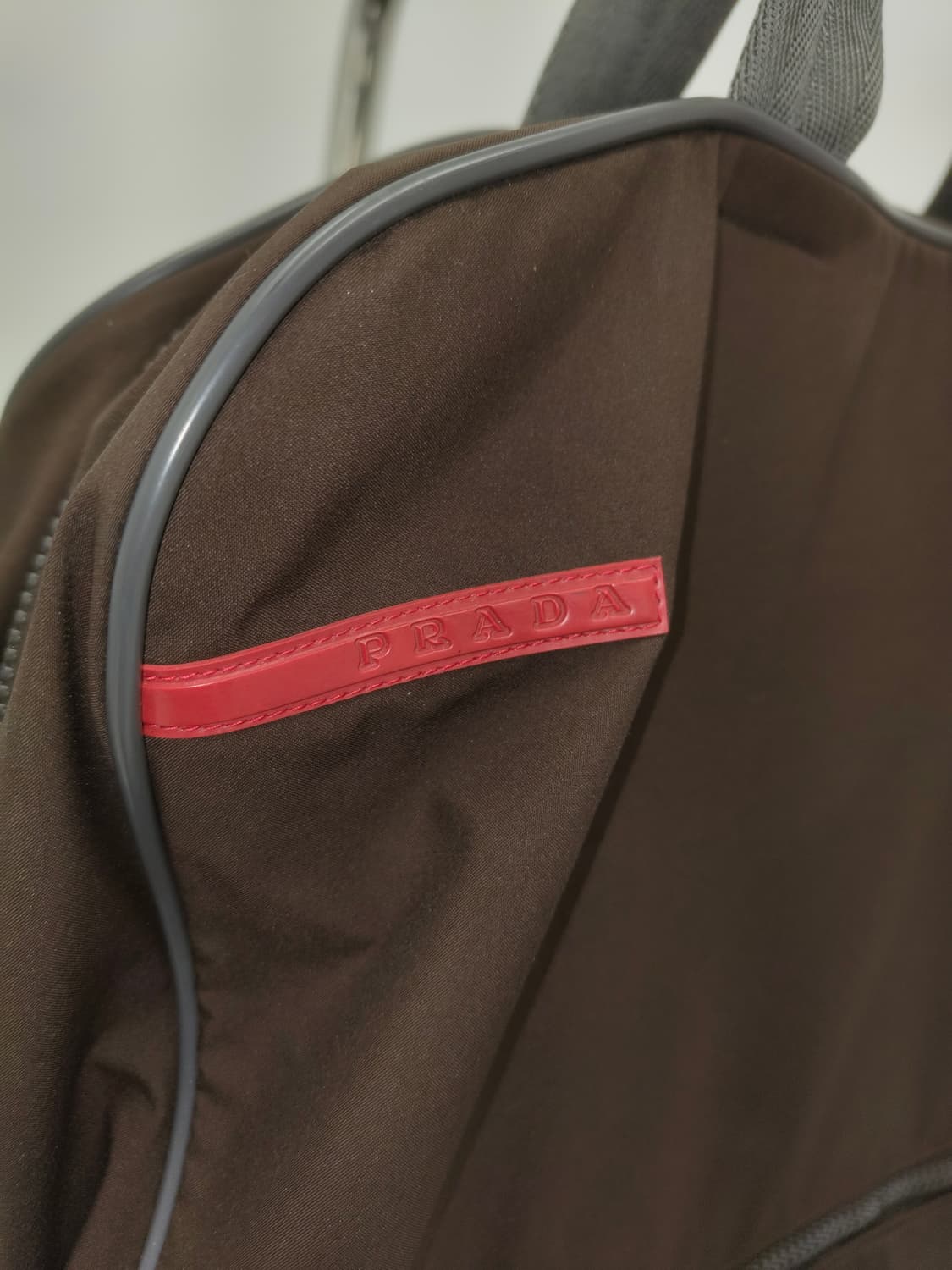 프라다 스포츠 라지 테크니컬 폴리백 토트백 상품이미지3