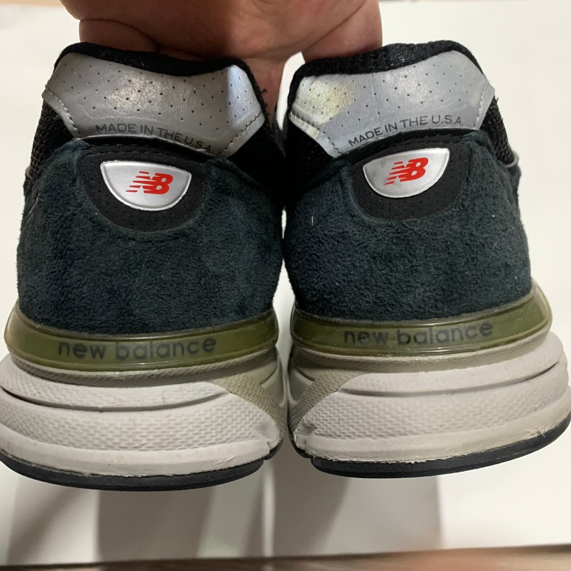 뉴발란스 990v4 블랙 275 상품이미지3