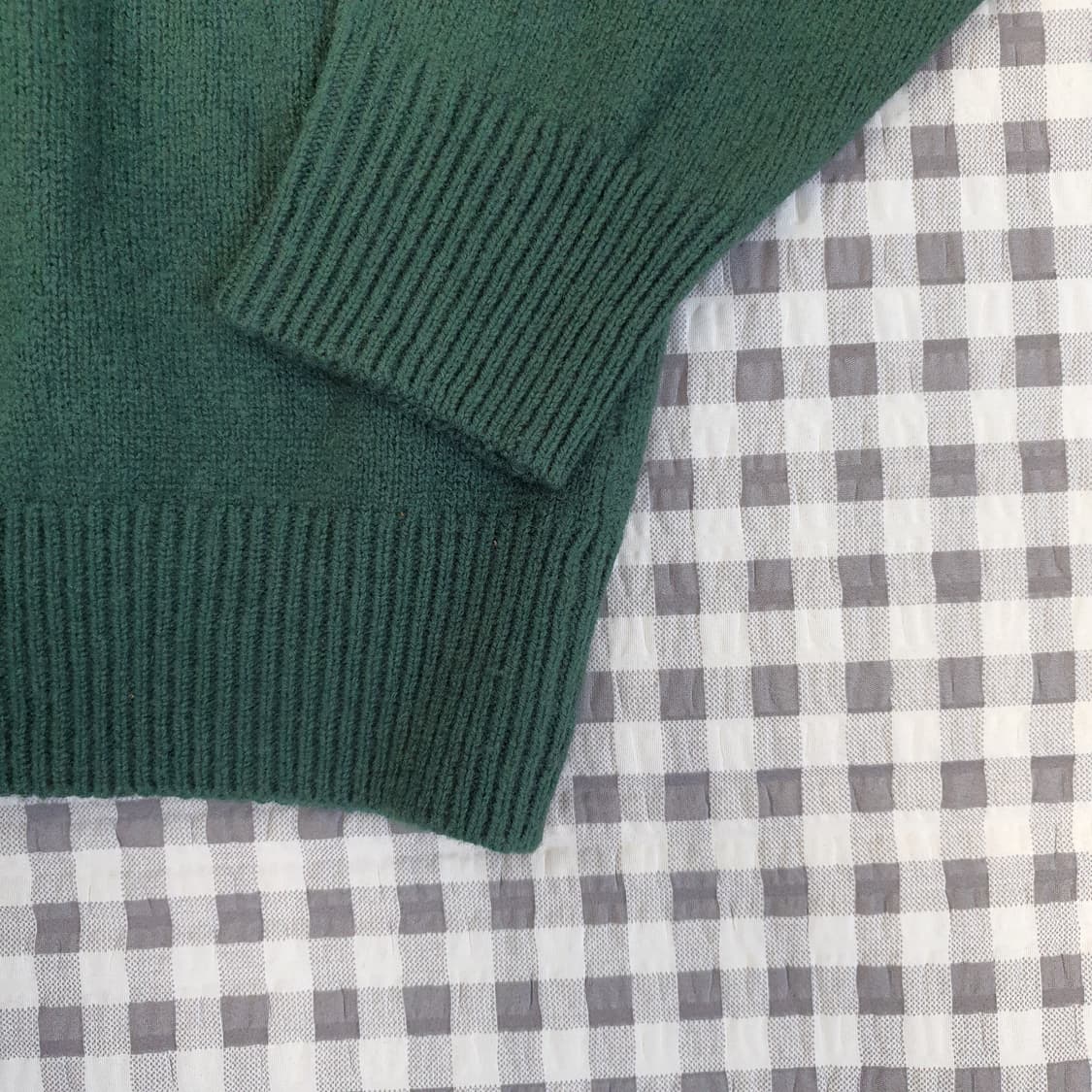 유니클로 울100 터틀넥 니트 남자95 상품이미지4