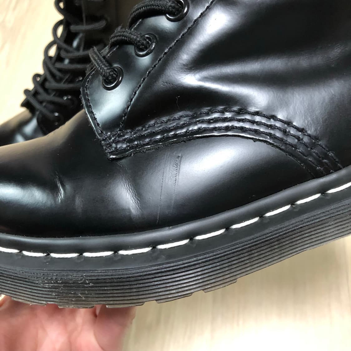 (230) 닥터마틴 Dr.martens 1460 화이트 스티치 8홀 부츠 상품이미지8