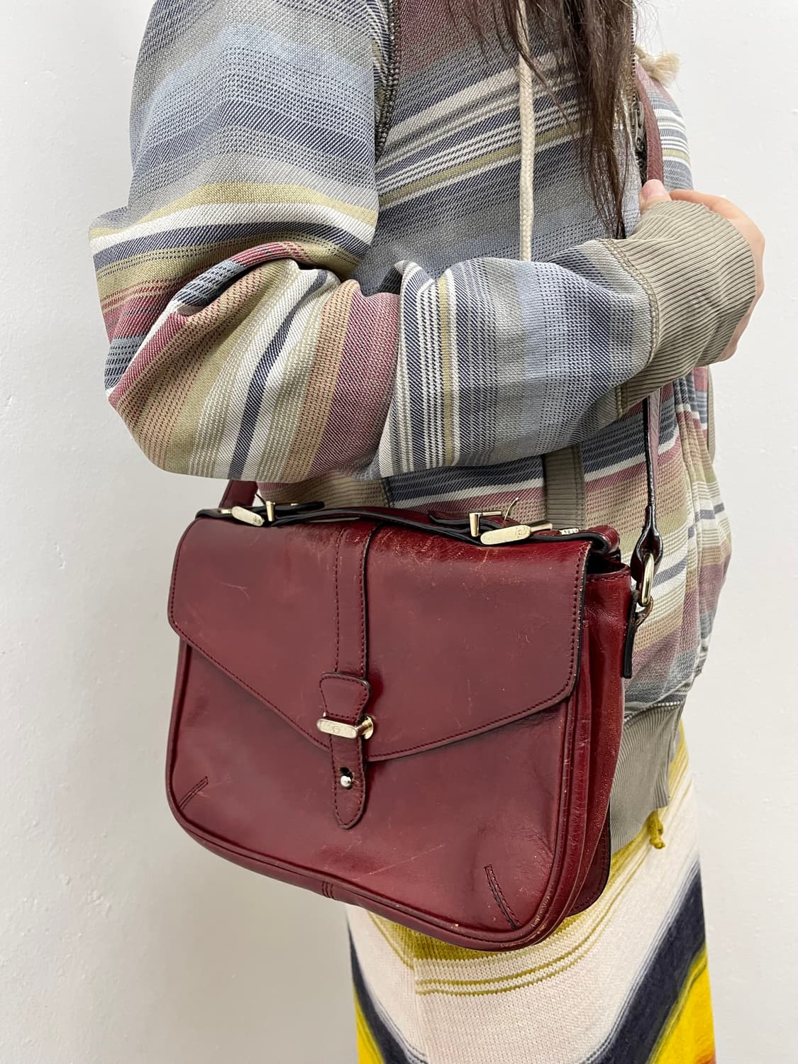 마시모두띠 버건디 리얼레더 사첼백  상품이미지4