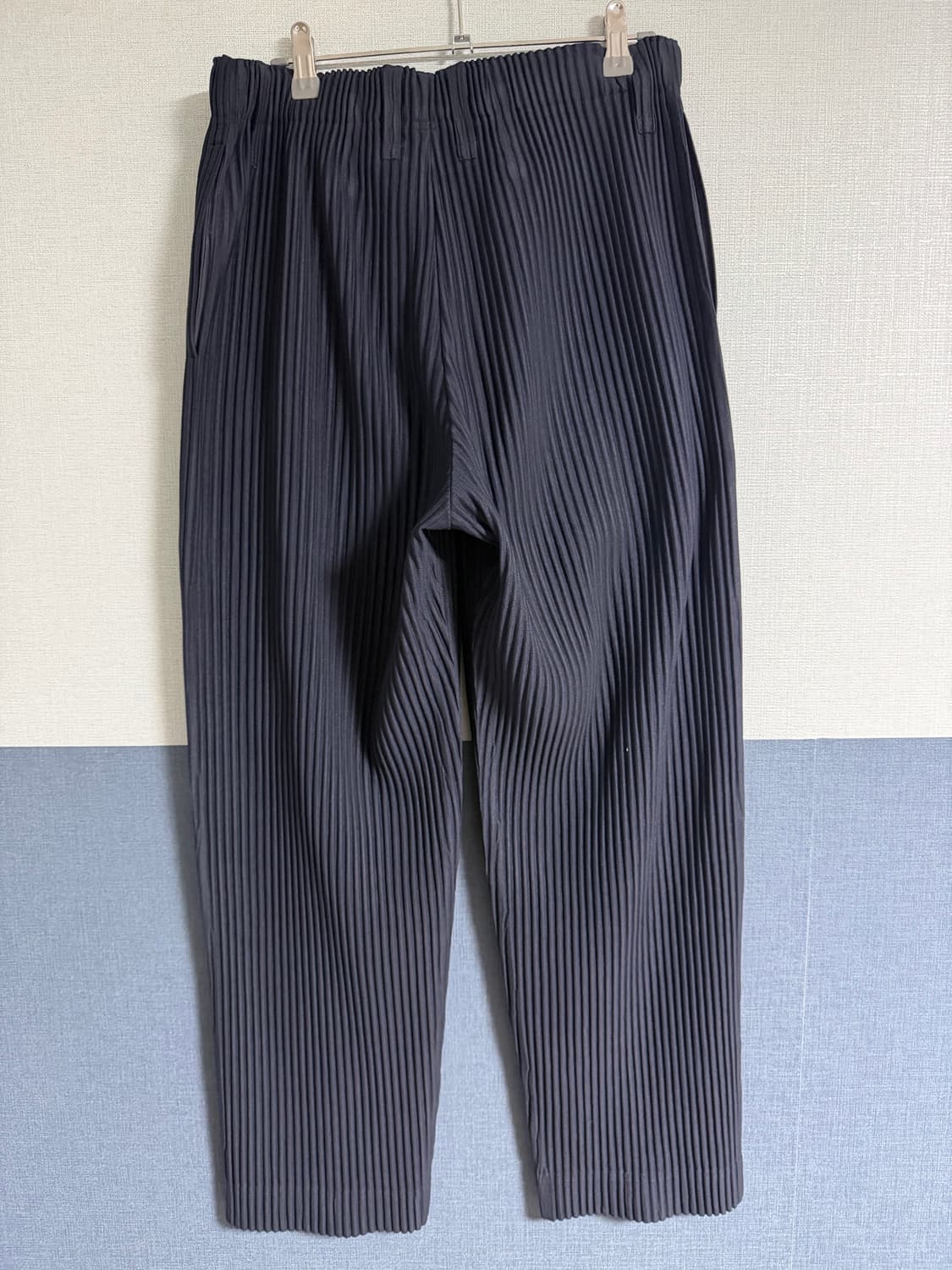 이세이미야케 옴므플리세 팬츠 네이비 2사이즈 매장판 상품이미지2