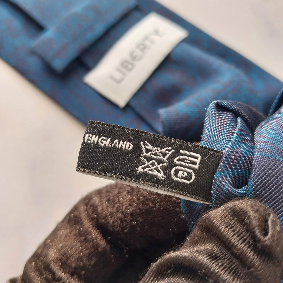 리버티 실크 플로럴 자카드 넥타이 8.5cm A등급 K2014
 상품이미지6