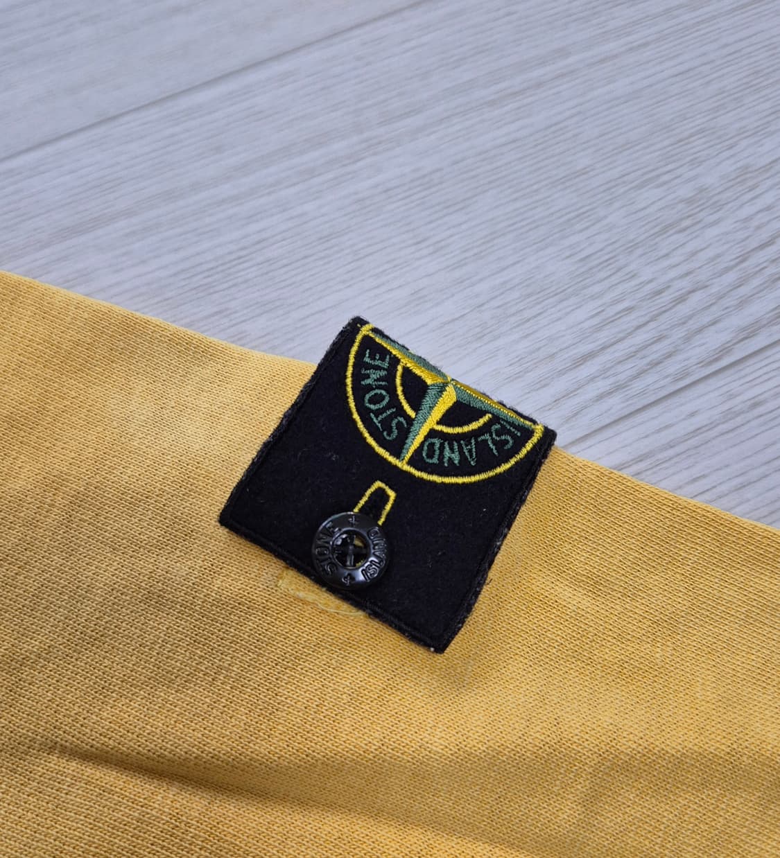 (정품) 스톤 아일랜드 머스타드 옐로우 맨투맨 S 상품이미지4