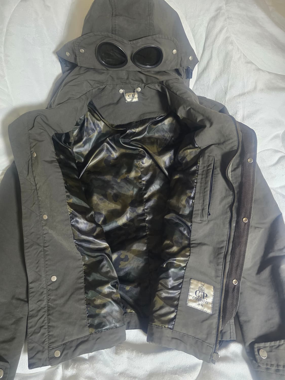 CP 컴퍼니의 아이코닉한 고글 필드 자켓 판매합니다.(100사이즈) 상품이미지4