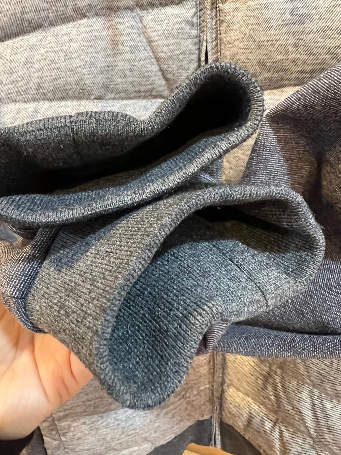 올젠 남성 그레이 구스다운 경량패딩점퍼
 상품이미지6