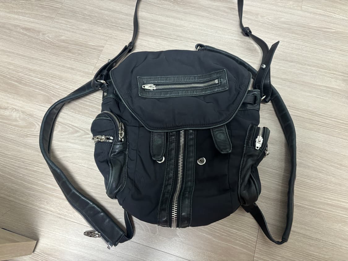 알렉산더왕 마르티 백팩 블랙 상품이미지1