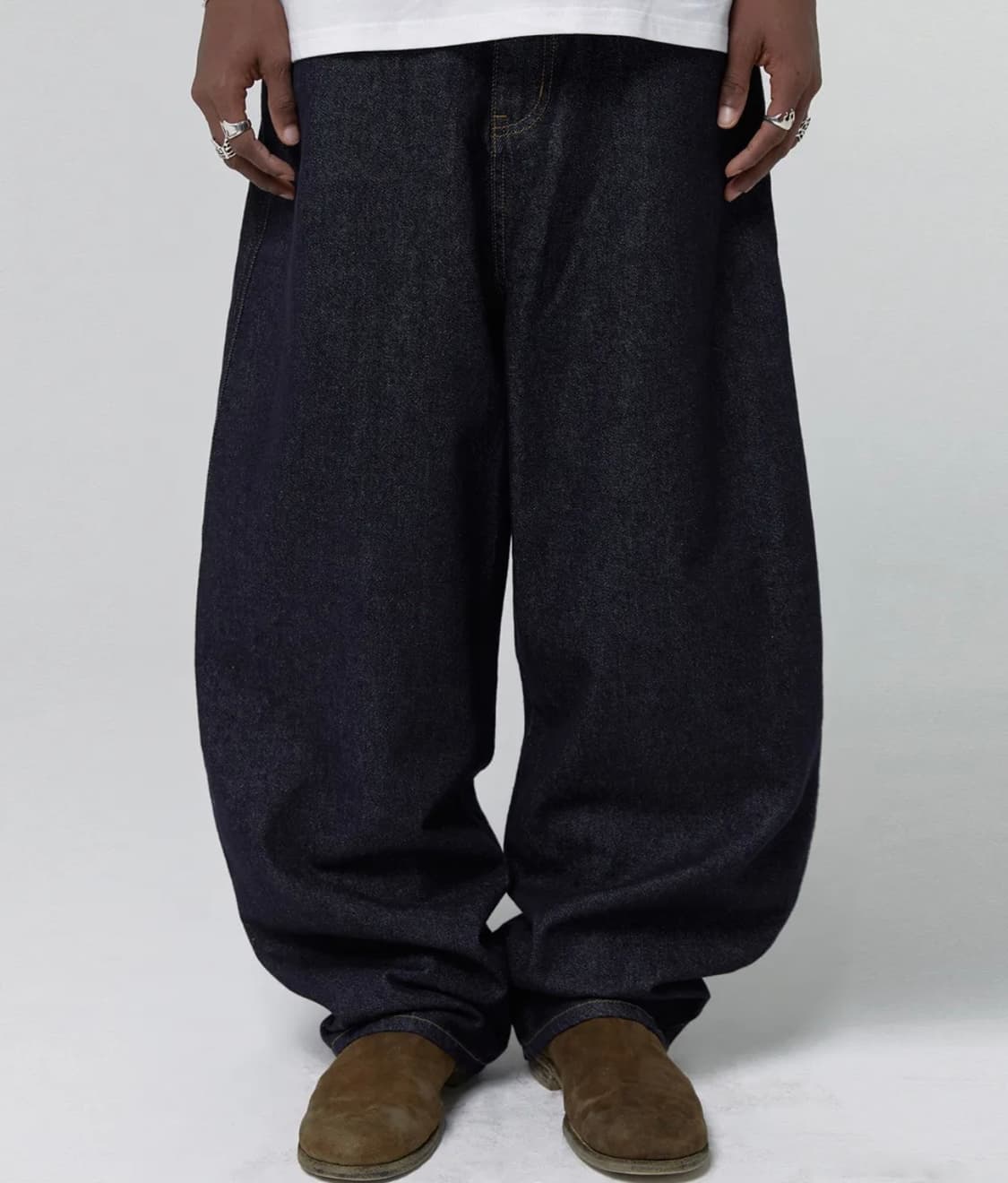 스웨이드 배기팬츠 [RAW INDIGO] 상품이미지1