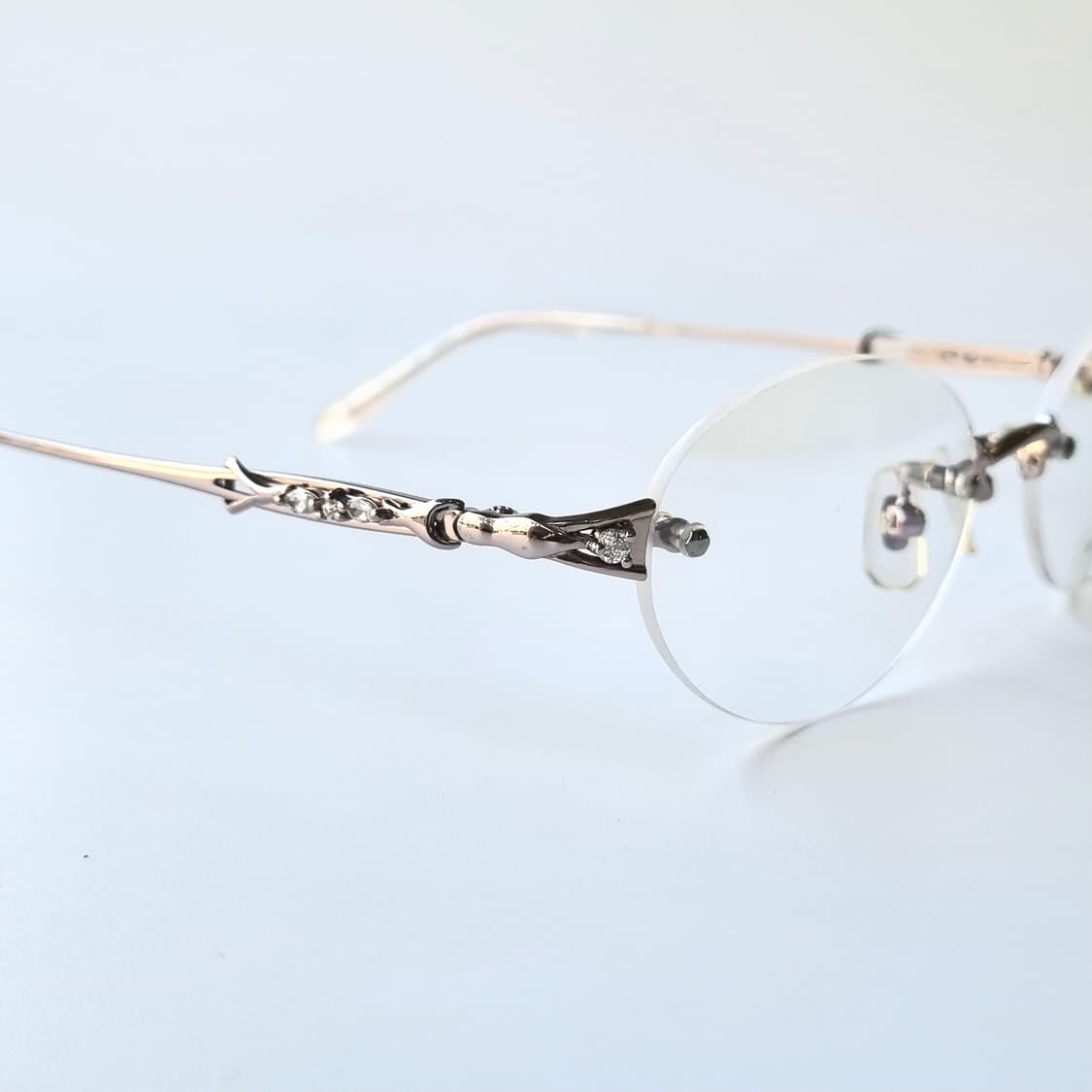 데드스탁 오벌쉐임 큐빅무테 포인트 안경테 275 상품이미지6