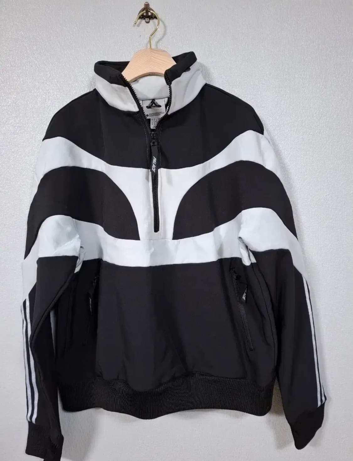 팔라스 아디다스 하프집업 상품이미지1