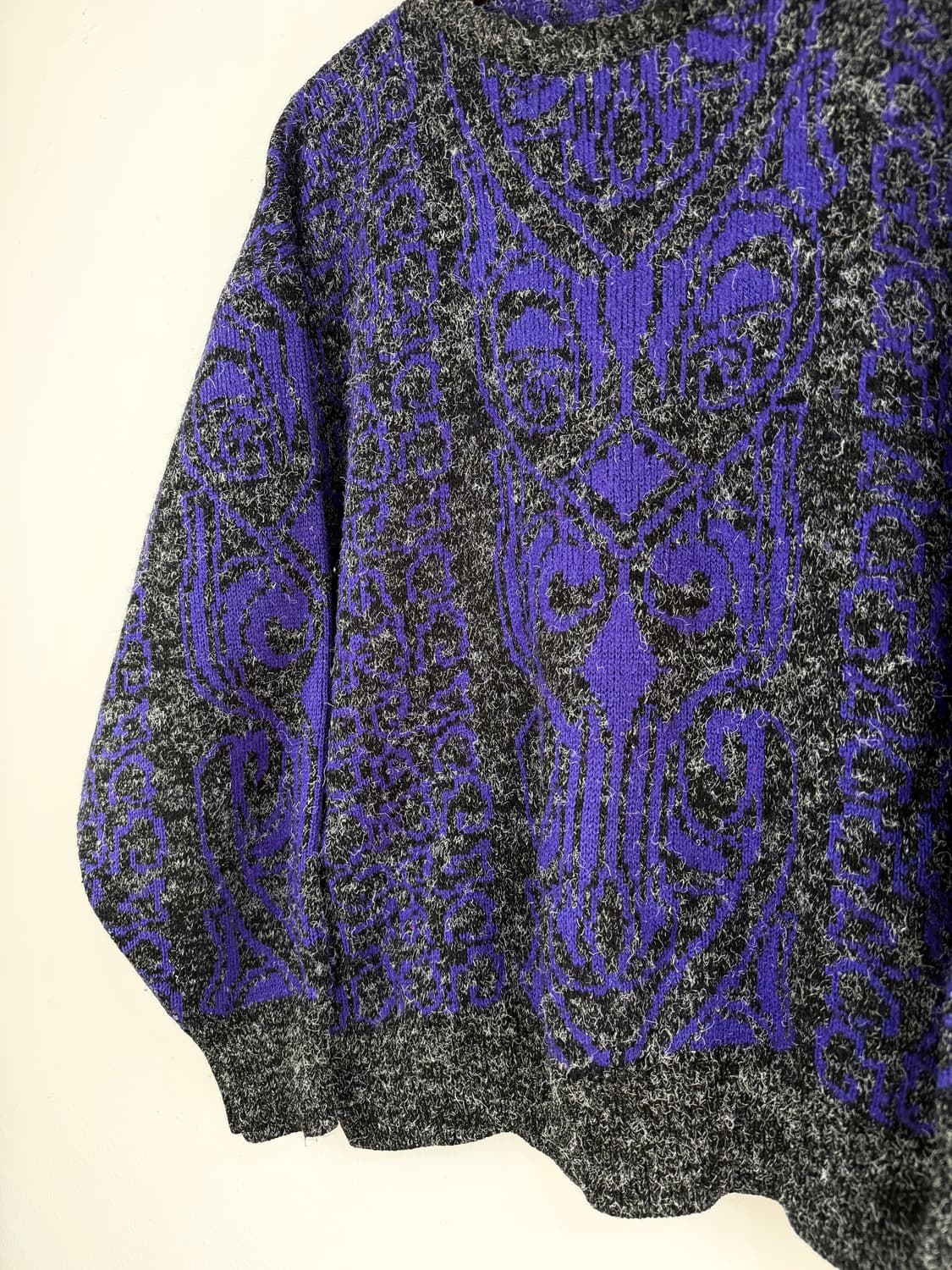 90s 이태리 빈티지 트라이벌 니트 상품이미지2