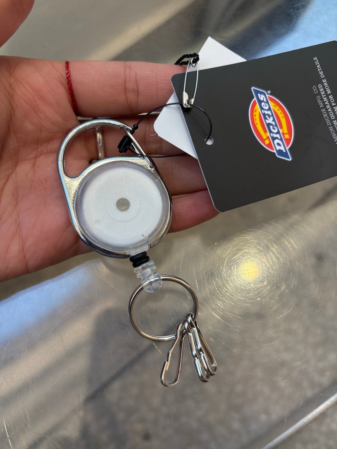 Dickies reel keychain 상품이미지3