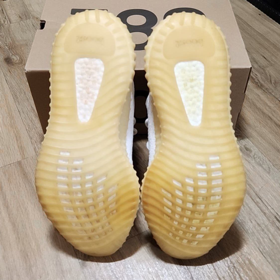 아디다스 285 이지부스트 크림화이트 상품이미지6