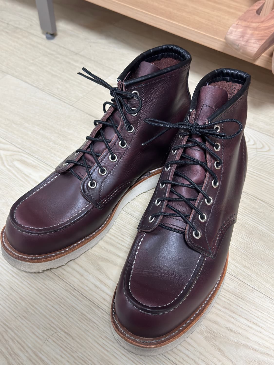 레드윙 목토: 8847 블랙 체리 엑스칼리버 / 265 상품이미지1