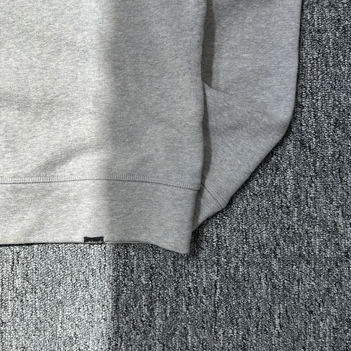 아디다스 우먼스 그래픽 집업 스웻셔츠 상품이미지4