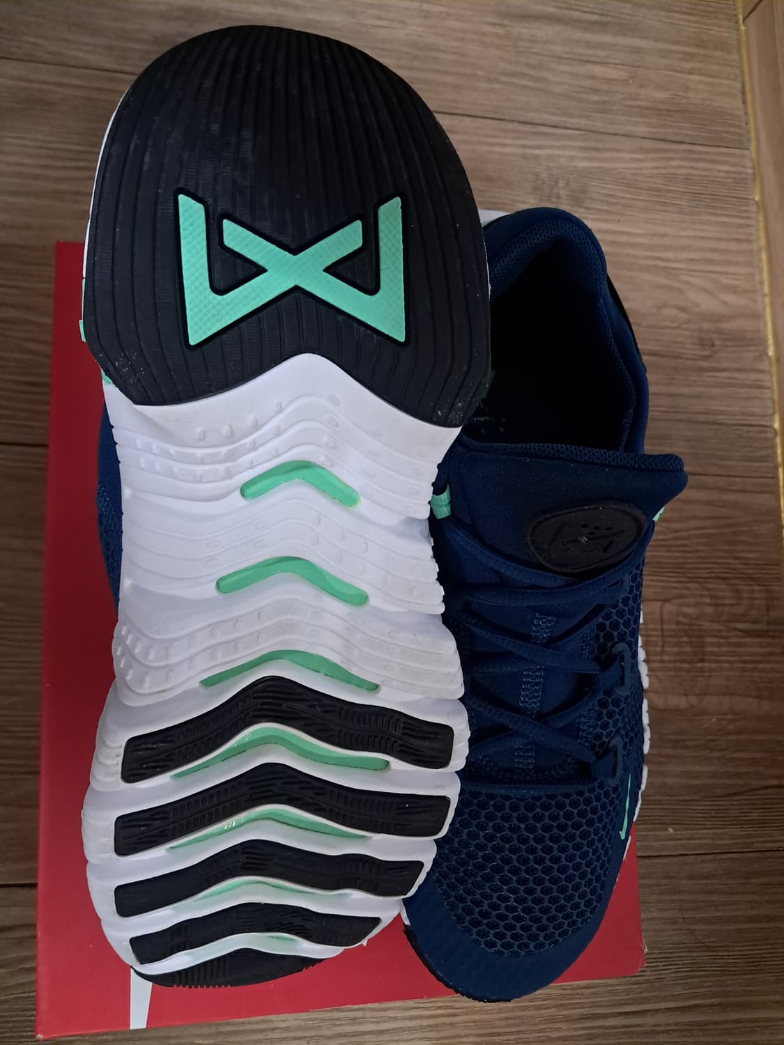 나이키 스니커즈 250 상품이미지9