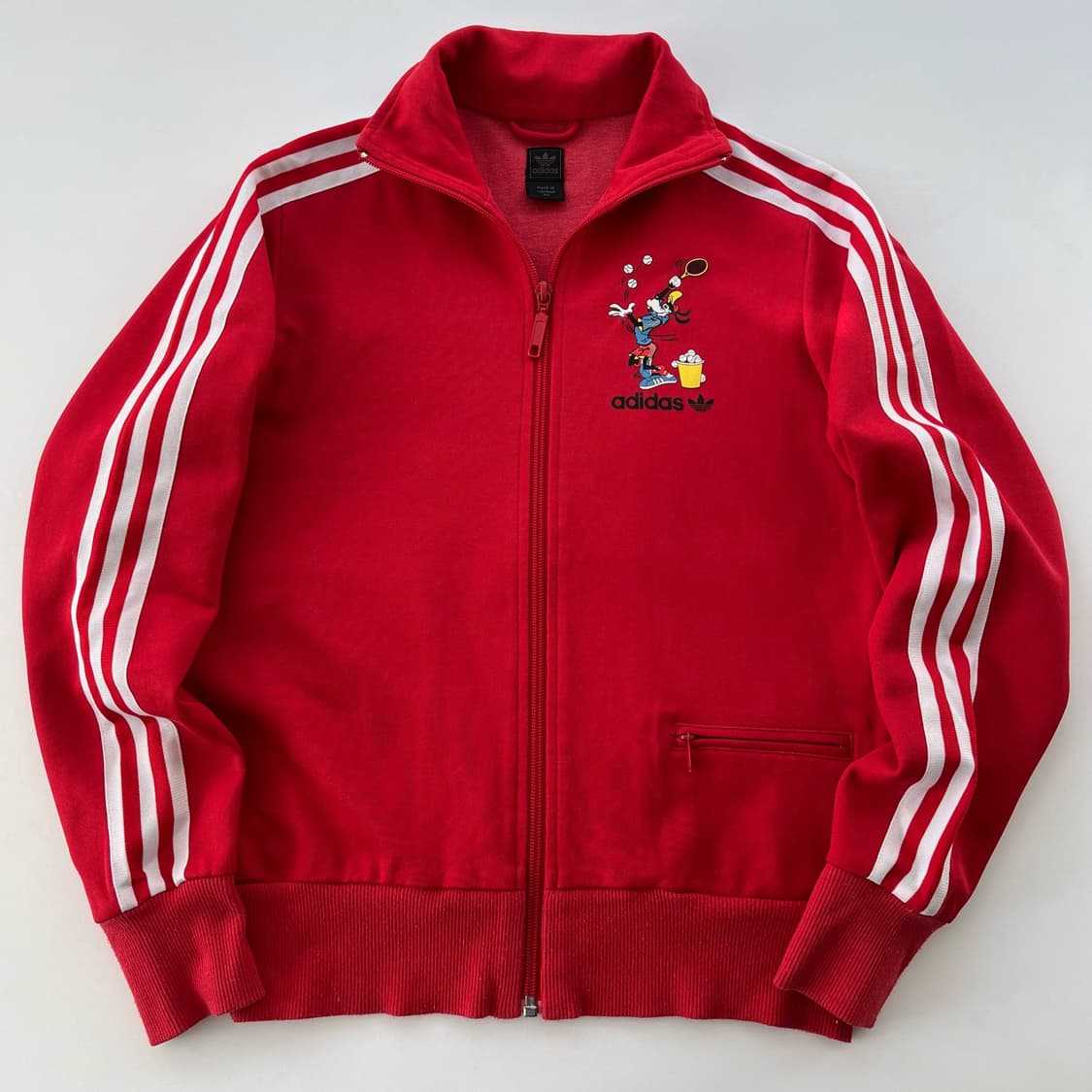아디다스x디즈니 구피 베켄바우어 레드 져지 상품이미지2