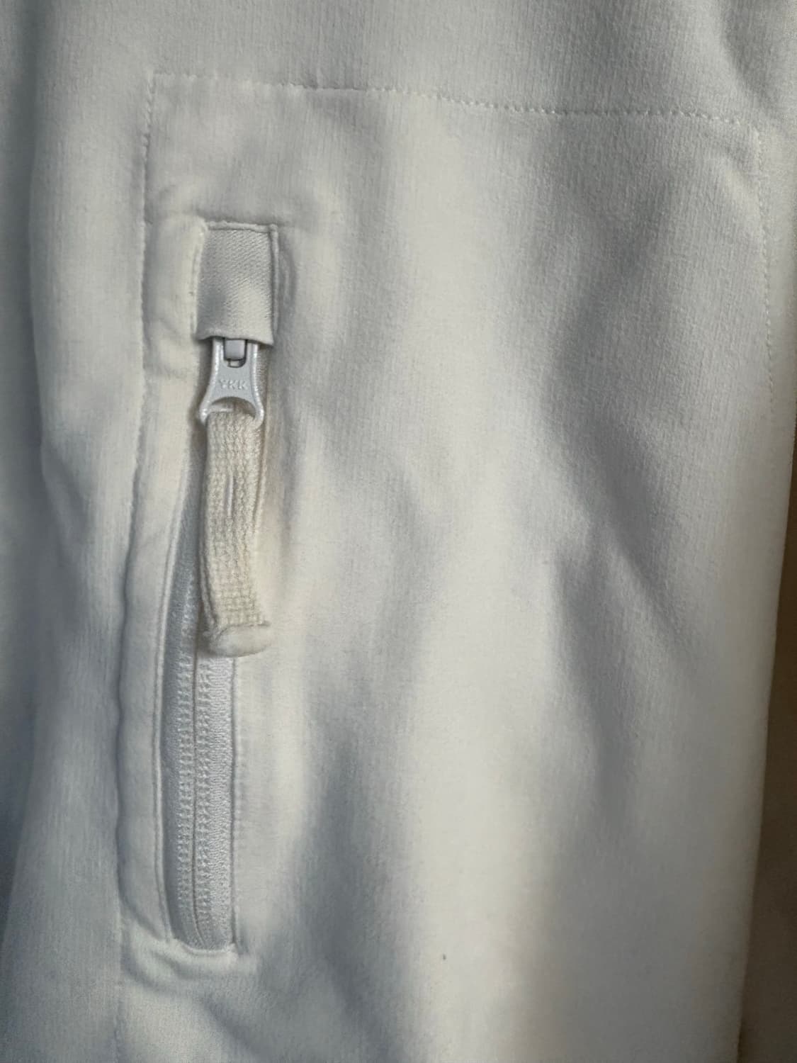 스톤아일랜드 백화점판 고스트피스 포켓 맨투맨 상품이미지4