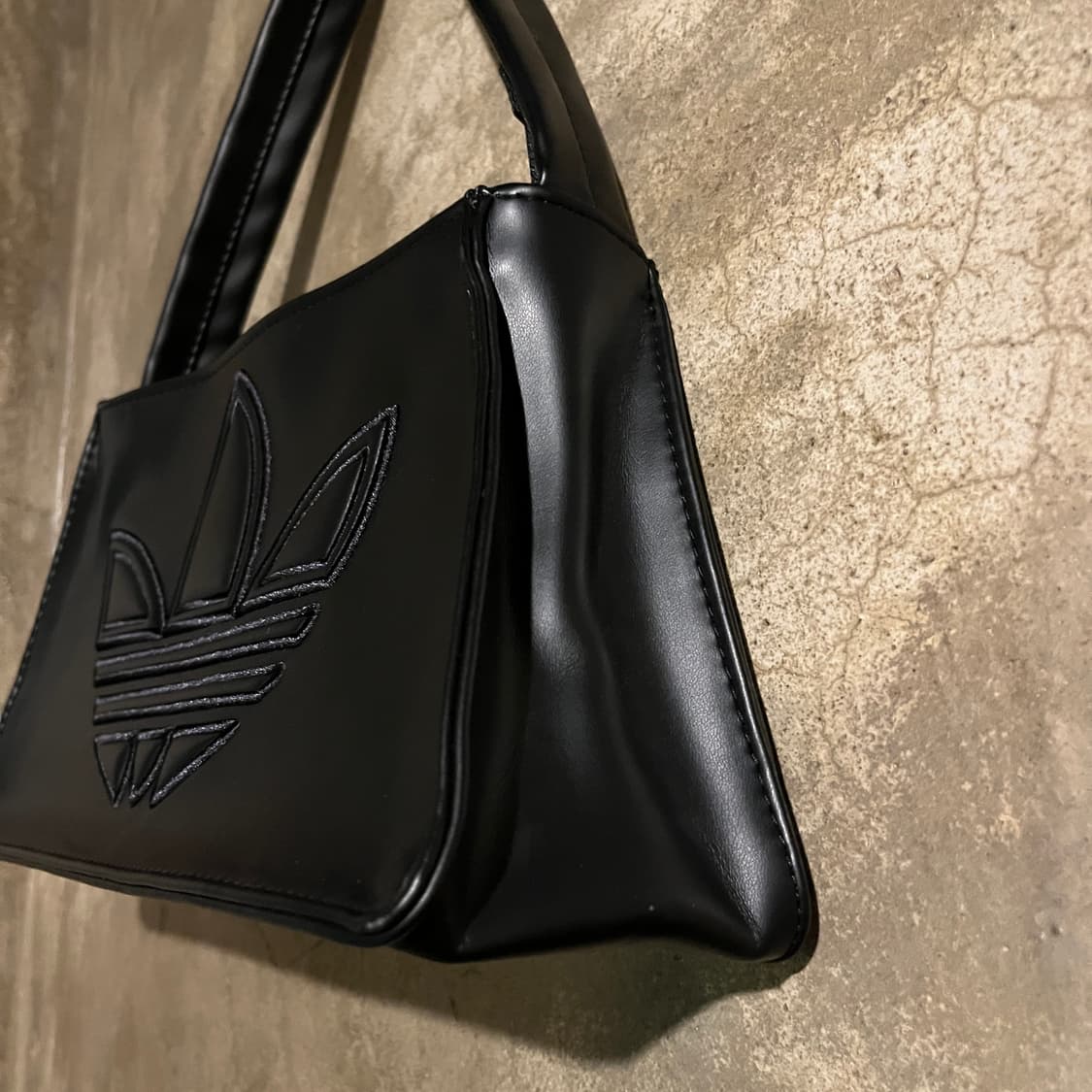 아디다스 숄더백 블랙 상품이미지3
