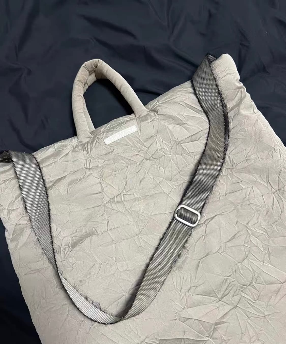 아워레가시 크링클 필로우 토트 백 상품이미지5