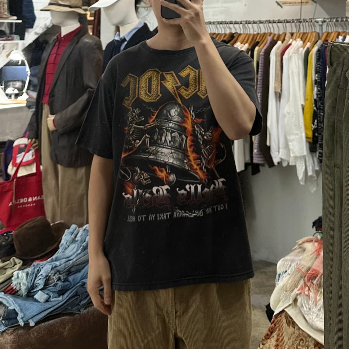 (착용컷) AC/DC 밴드 반팔 티셔츠 (남성용 100) 상품이미지3