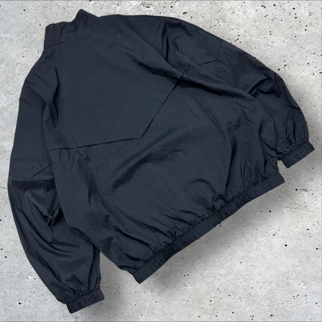 [L] 나이키 우먼스 우븐 블랙 바람막이 점퍼 B120 상품이미지2