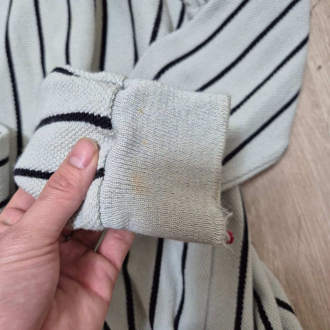 라코스테 브이넥 스트라이프 니트 (5) 상품이미지5