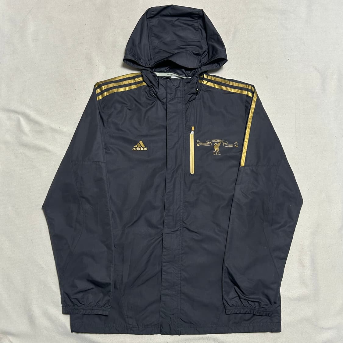 110 아디다스 리버풀 골드라인 블랙 후드 바람막이  상품이미지2